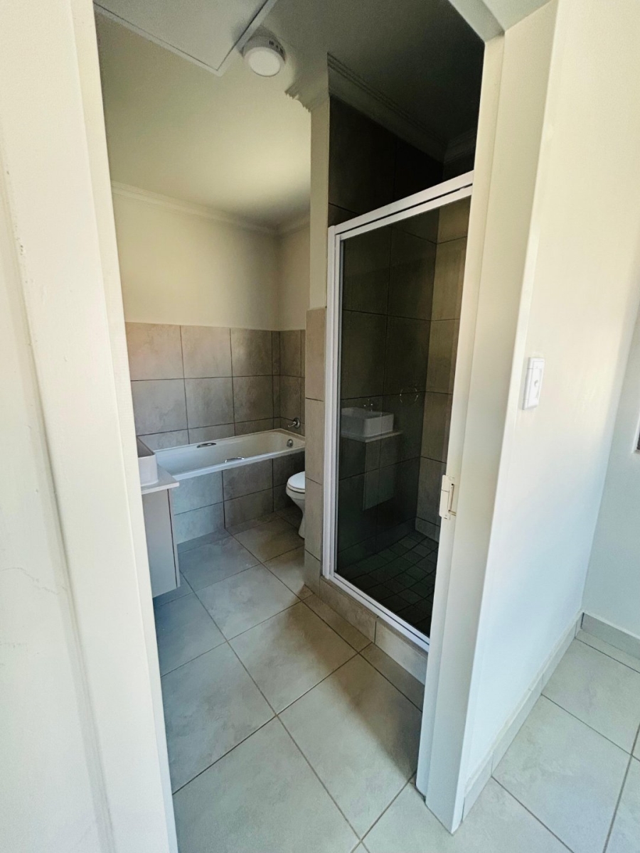  Bedroom Property for Sale in Willow Park Manor Gauteng