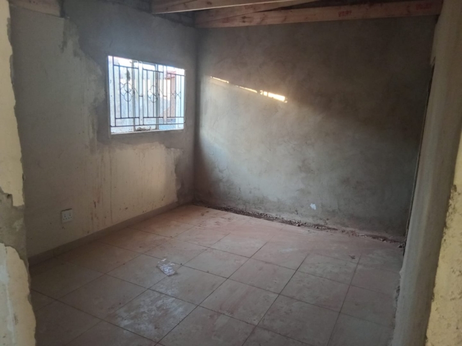 6 Bedroom Property for Sale in Ga-Rankuwa Unit 23 Gauteng
