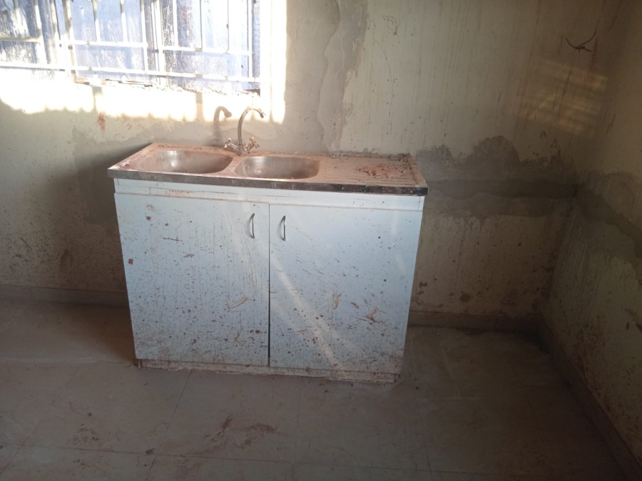 6 Bedroom Property for Sale in Ga-Rankuwa Unit 23 Gauteng