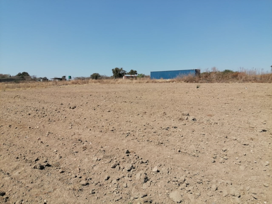 To Let Commercial Property for Rent in Laezonia Gauteng