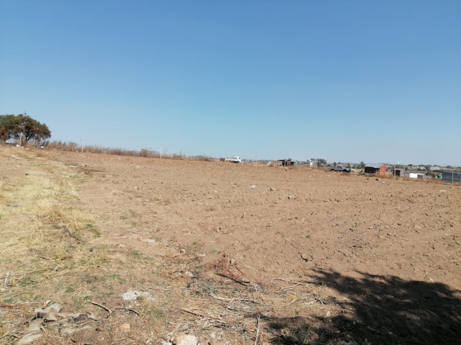 To Let Commercial Property for Rent in Laezonia Gauteng