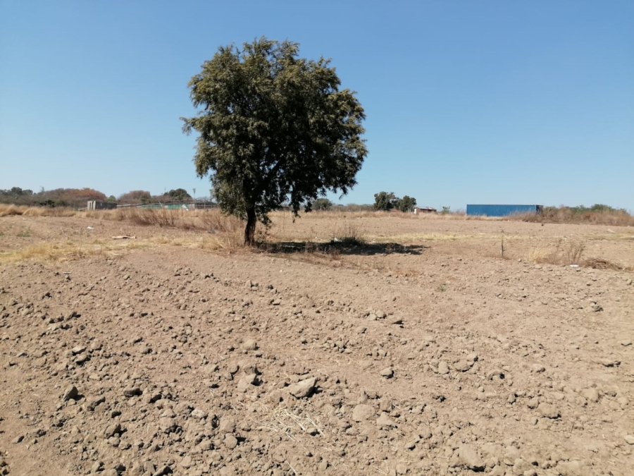 To Let Commercial Property for Rent in Laezonia Gauteng