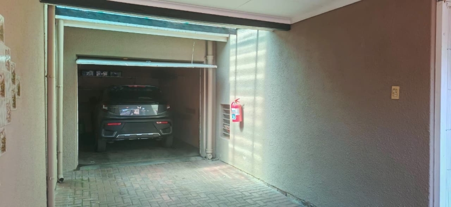 3 Bedroom Property for Sale in Three Rivers Gauteng