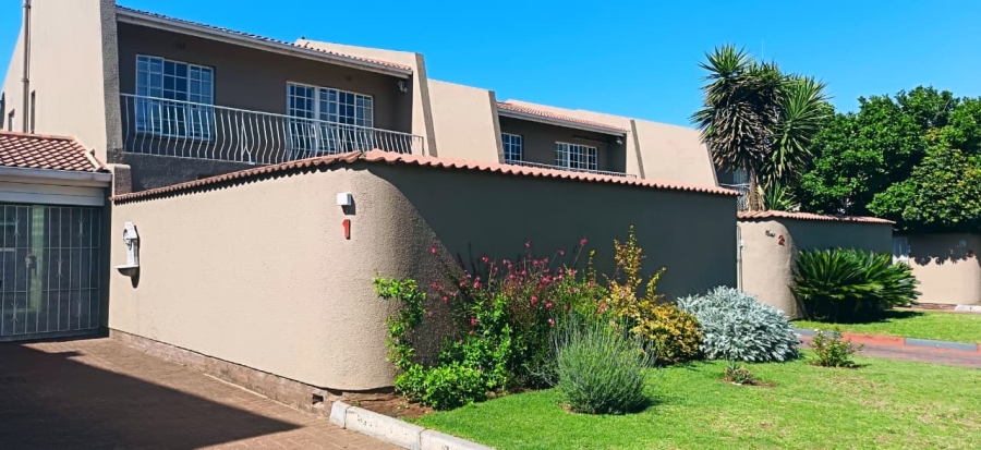 3 Bedroom Property for Sale in Three Rivers Gauteng