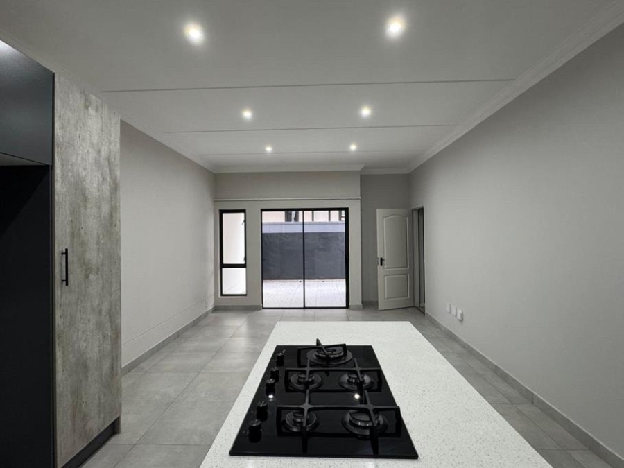 To Let 2 Bedroom Property for Rent in Bryanston Gauteng