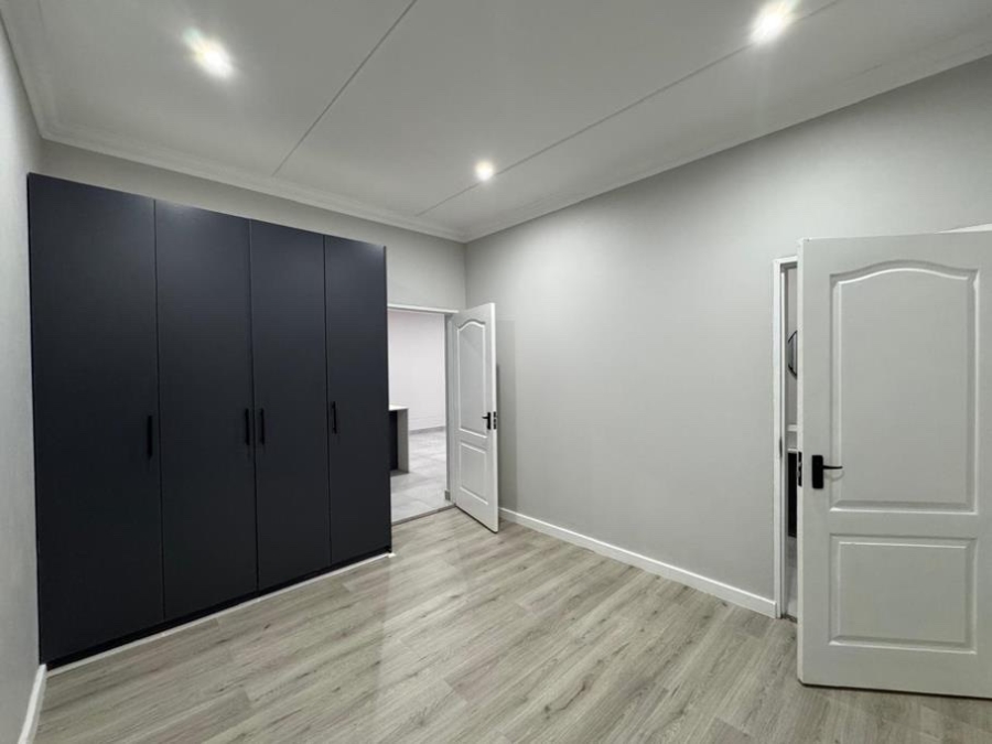 To Let 2 Bedroom Property for Rent in Bryanston Gauteng