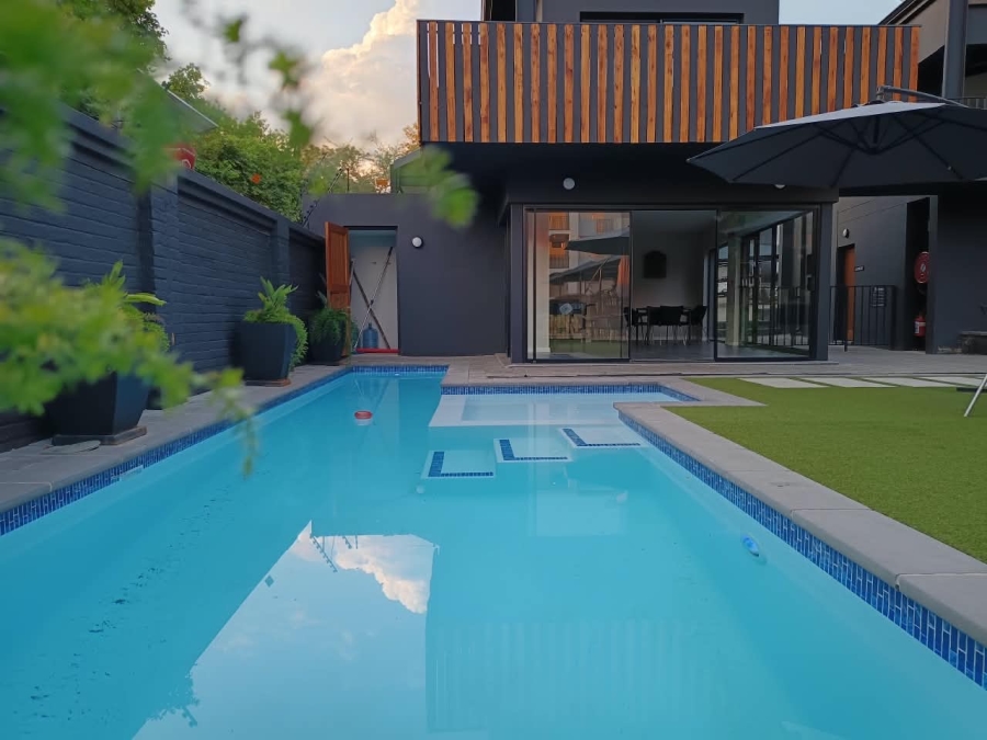 To Let 1 Bedroom Property for Rent in Bryanston Gauteng