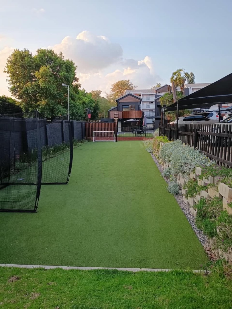 To Let 1 Bedroom Property for Rent in Bryanston Gauteng