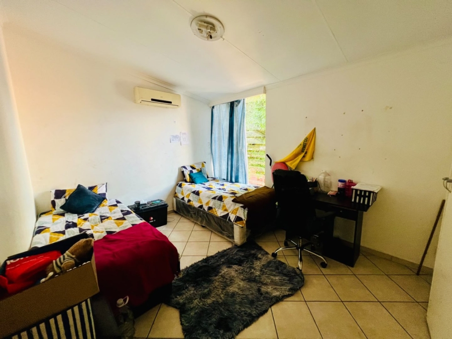 2 Bedroom Property for Sale in Tileba Gauteng