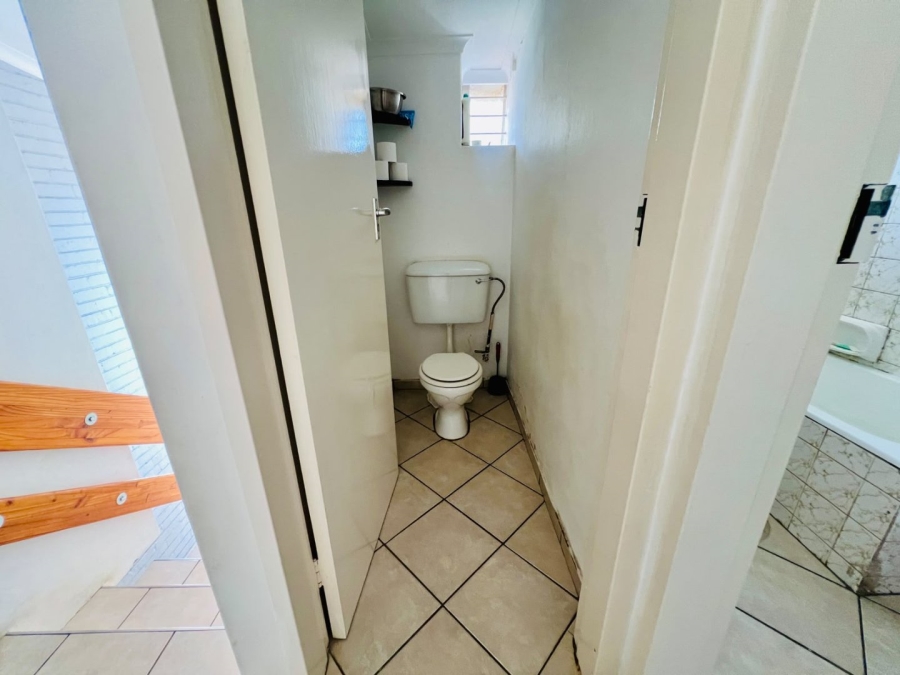 2 Bedroom Property for Sale in Tileba Gauteng