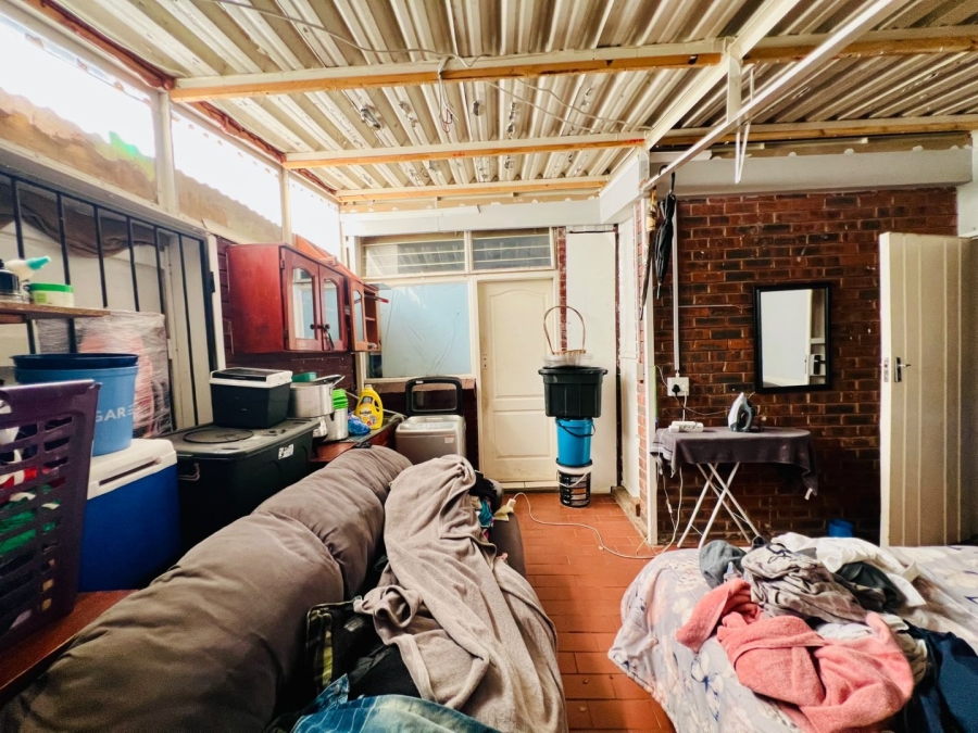 2 Bedroom Property for Sale in Tileba Gauteng