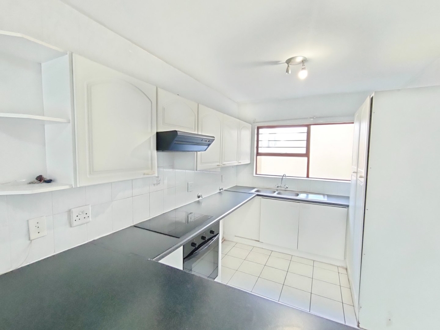 To Let 2 Bedroom Property for Rent in Ridgeway Gauteng