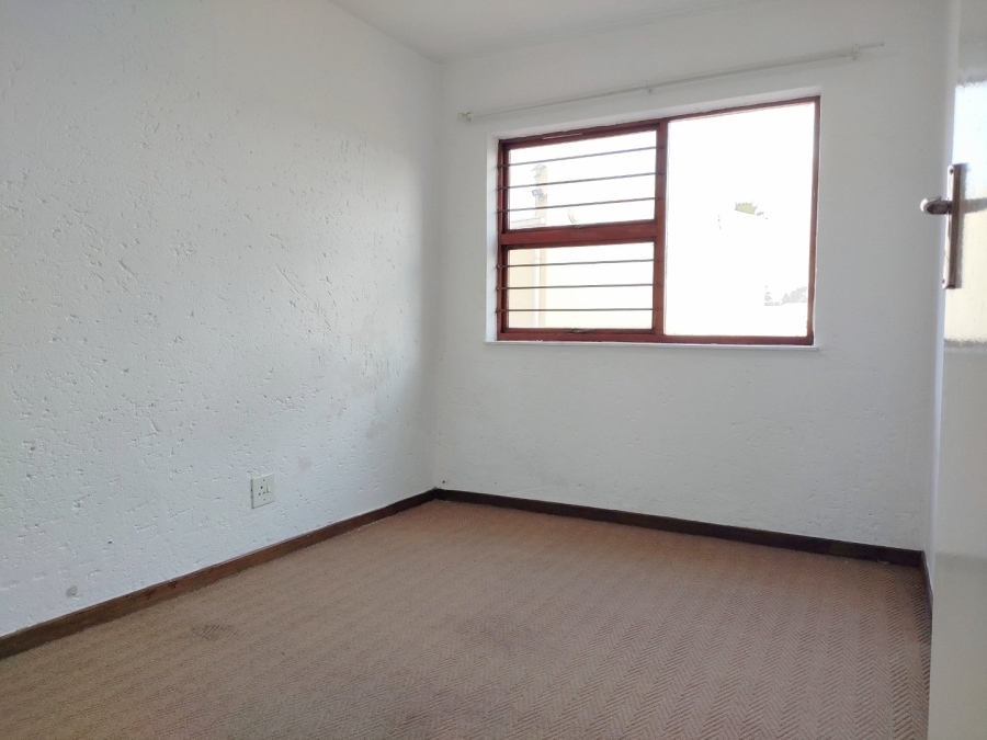 To Let 2 Bedroom Property for Rent in Ridgeway Gauteng