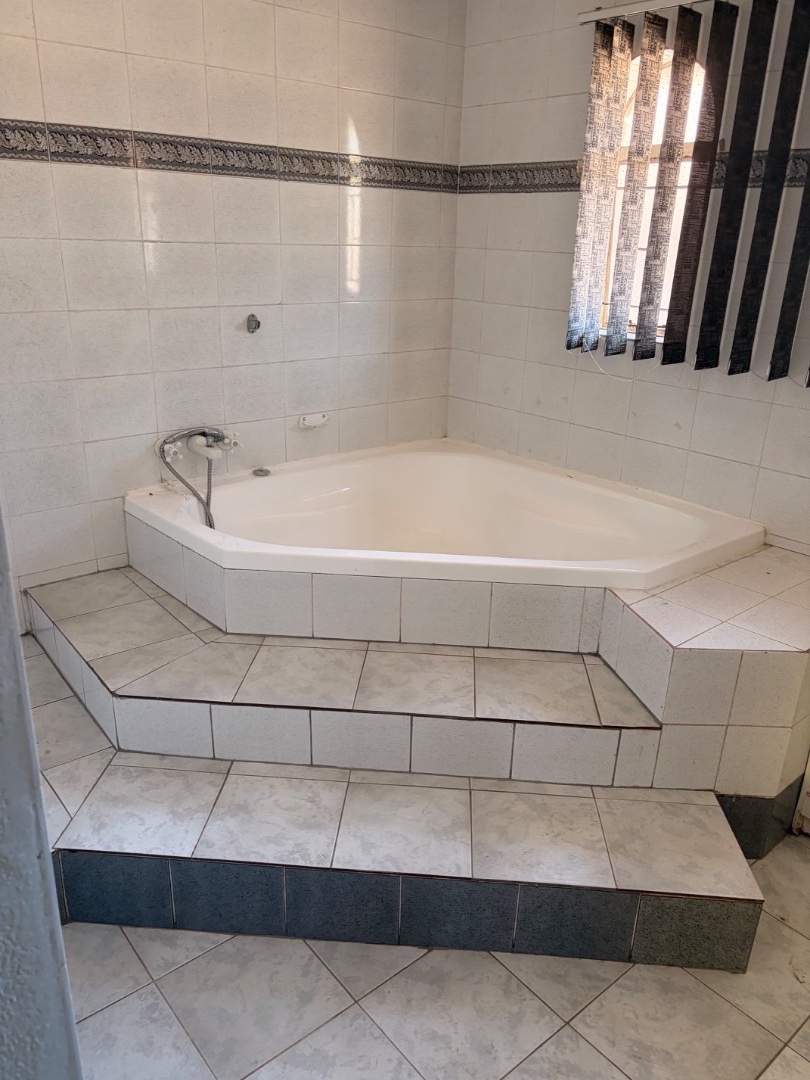 To Let 3 Bedroom Property for Rent in Fairlead Gauteng