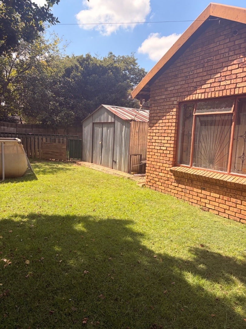 3 Bedroom Property for Sale in Crystal Park Gauteng