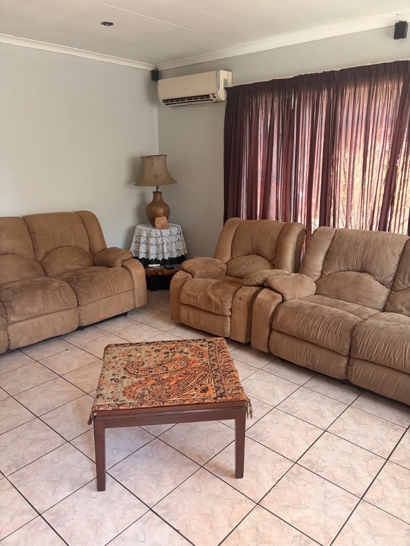 3 Bedroom Property for Sale in Crystal Park Gauteng