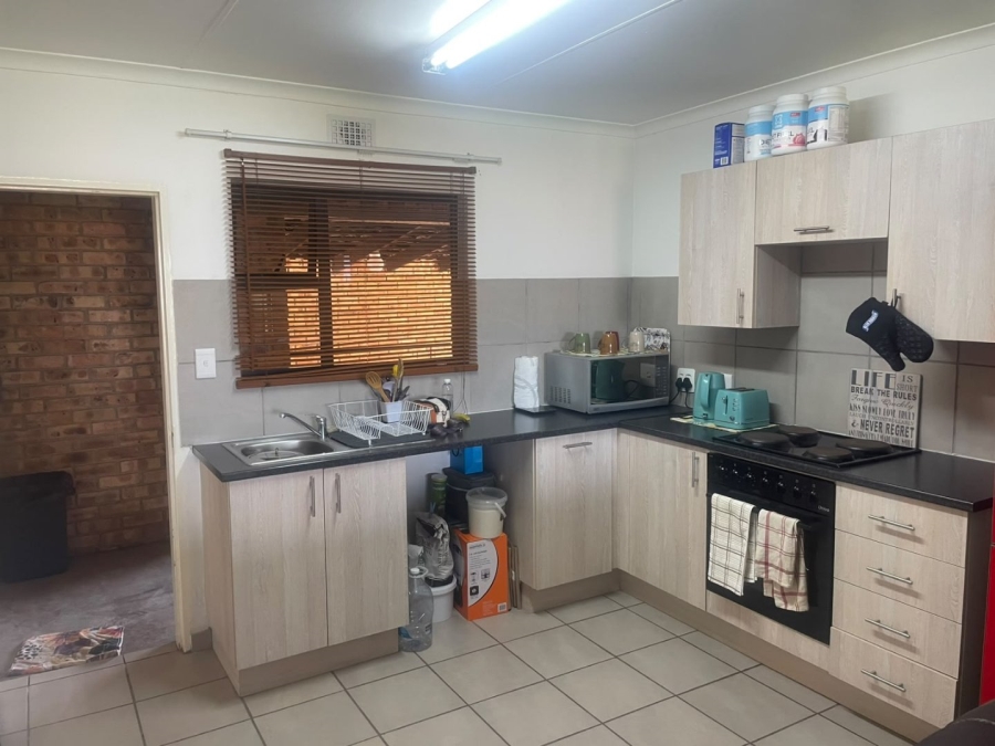 3 Bedroom Property for Sale in Albertsdal Gauteng