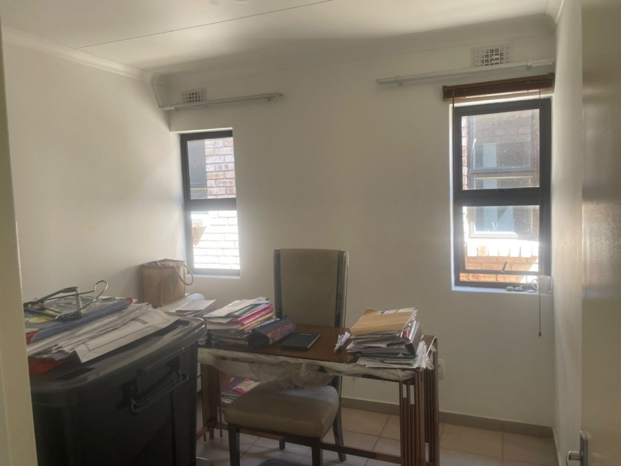 3 Bedroom Property for Sale in Albertsdal Gauteng