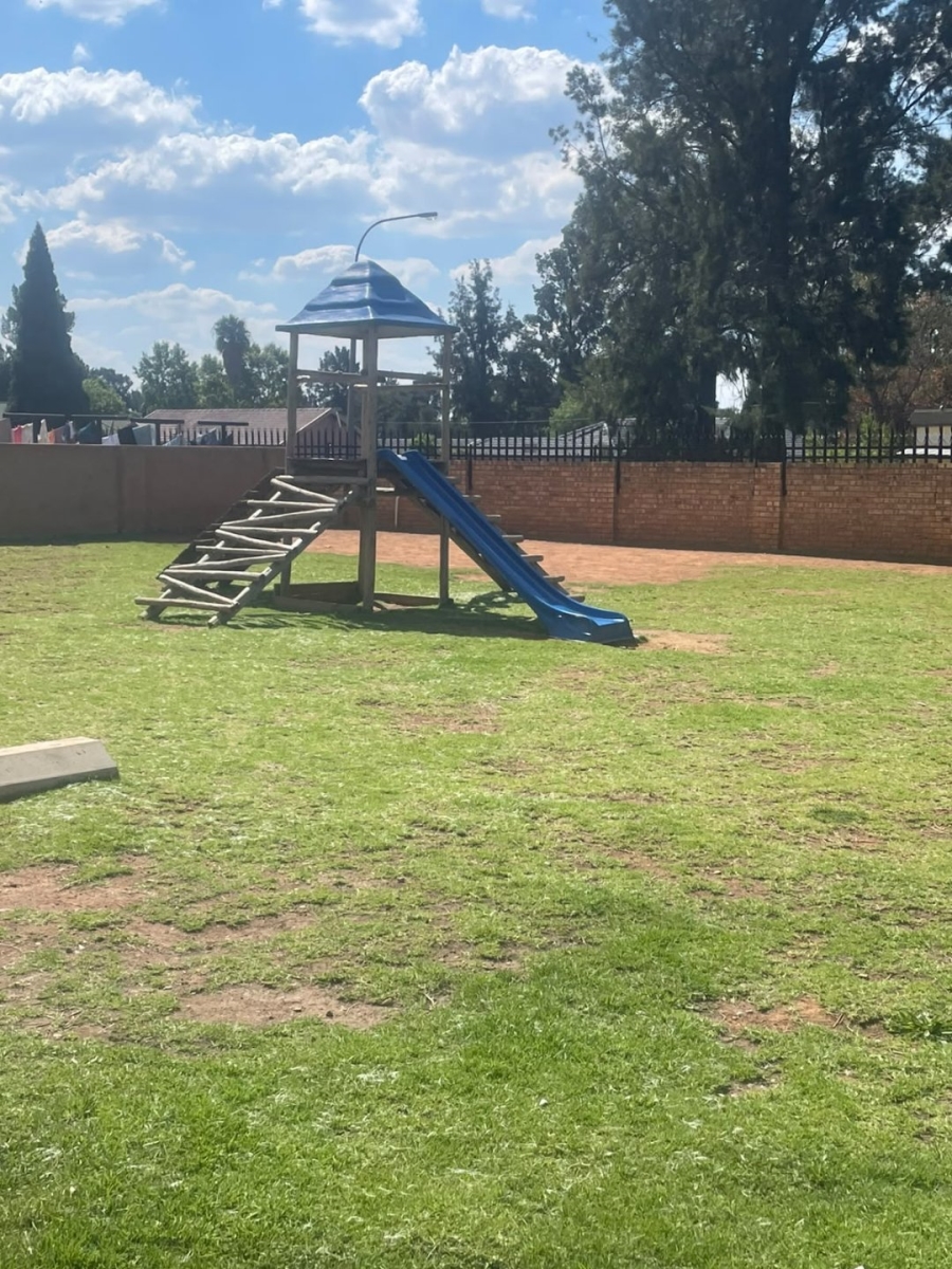 3 Bedroom Property for Sale in Albertsdal Gauteng