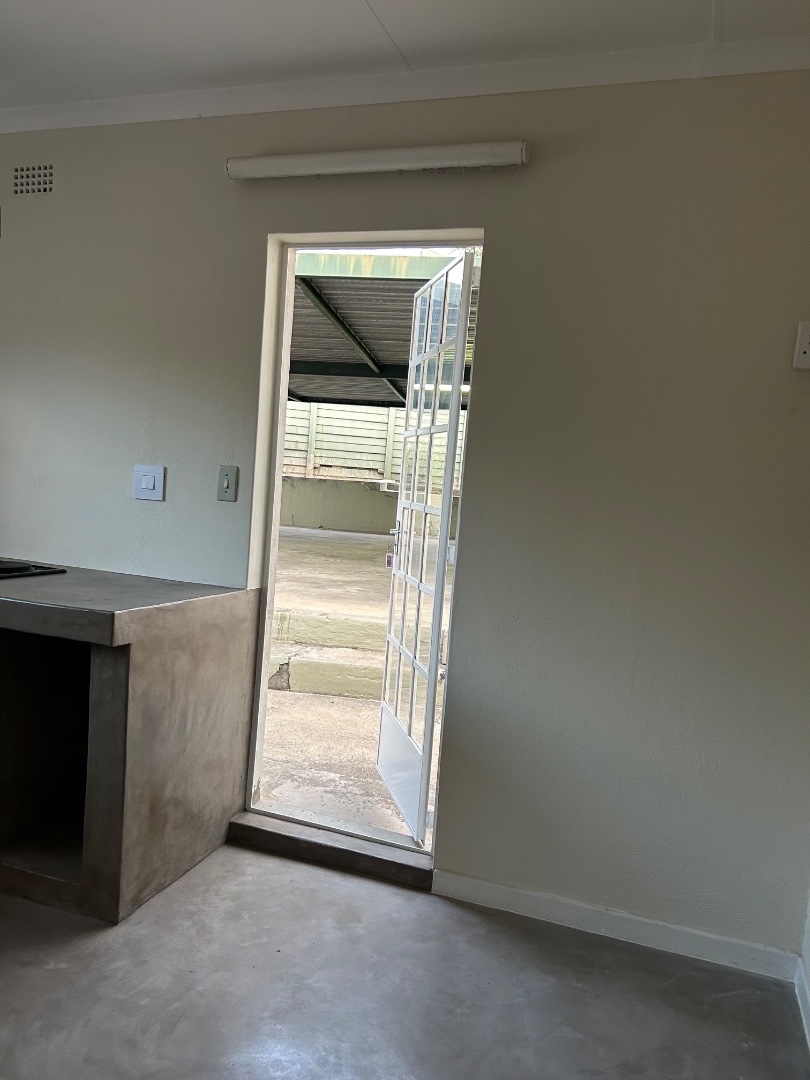 To Let 1 Bedroom Property for Rent in Fourways Gauteng