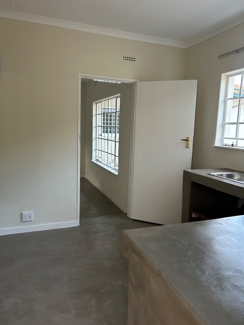 To Let 1 Bedroom Property for Rent in Fourways Gauteng