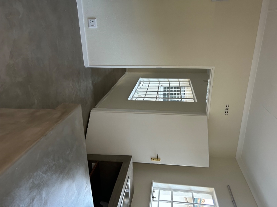 To Let 1 Bedroom Property for Rent in Fourways Gauteng