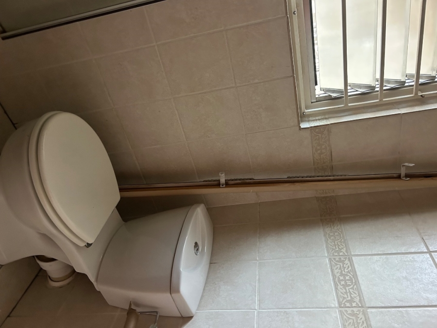 To Let 1 Bedroom Property for Rent in Fourways Gauteng