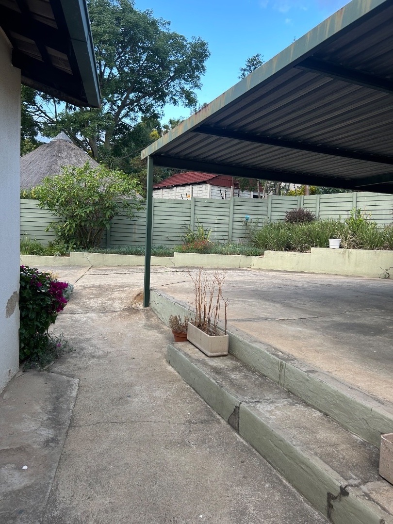 To Let 1 Bedroom Property for Rent in Fourways Gauteng