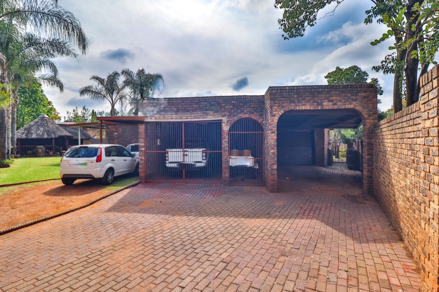 4 Bedroom Property for Sale in Doringkloof Gauteng