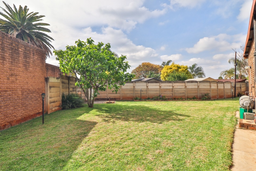 4 Bedroom Property for Sale in Doringkloof Gauteng