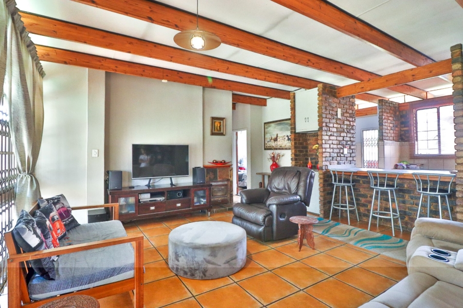 4 Bedroom Property for Sale in Doringkloof Gauteng