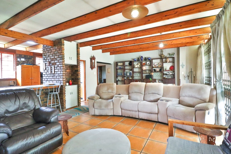 4 Bedroom Property for Sale in Doringkloof Gauteng