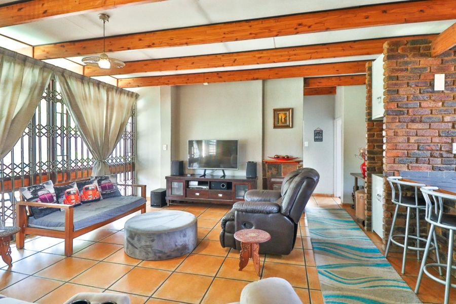4 Bedroom Property for Sale in Doringkloof Gauteng