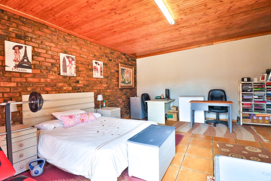 4 Bedroom Property for Sale in Doringkloof Gauteng