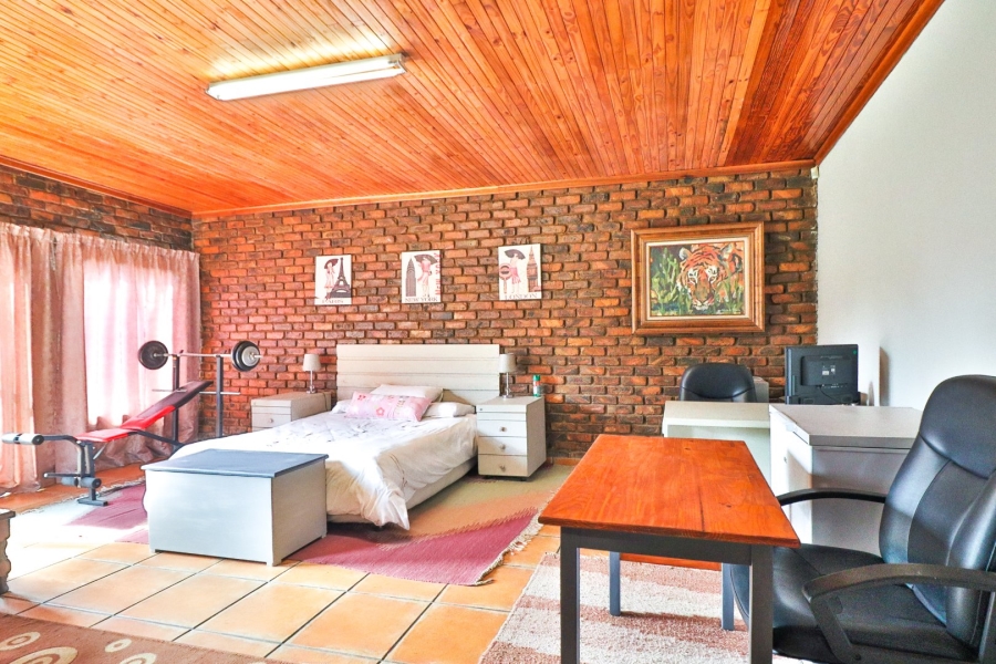 4 Bedroom Property for Sale in Doringkloof Gauteng