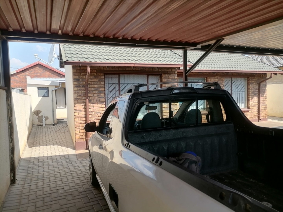 3 Bedroom Property for Sale in Doornkop Gauteng