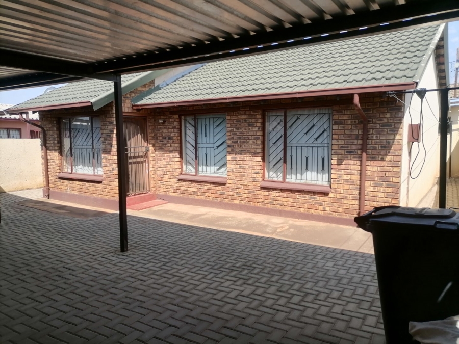 3 Bedroom Property for Sale in Doornkop Gauteng
