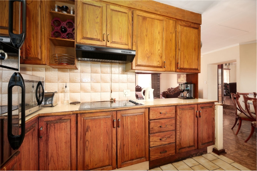 3 Bedroom Property for Sale in Country View Gauteng