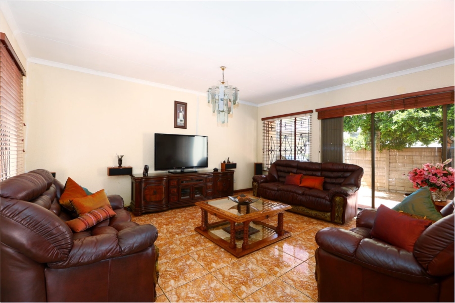 3 Bedroom Property for Sale in Country View Gauteng