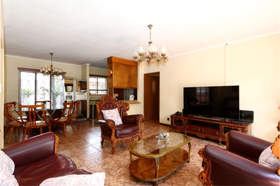 3 Bedroom Property for Sale in Country View Gauteng