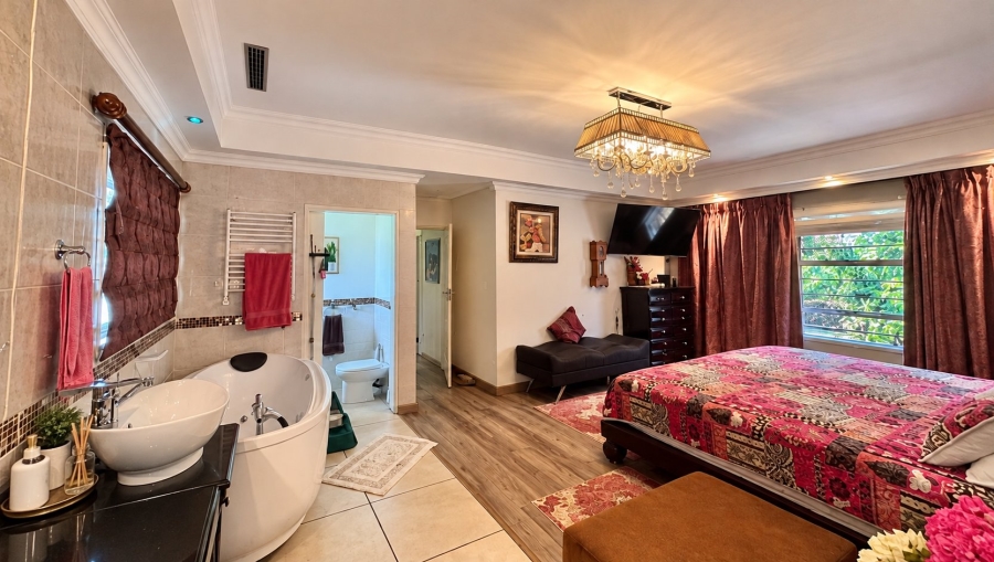 Commercial Property for Sale in Blue Hills AH Gauteng