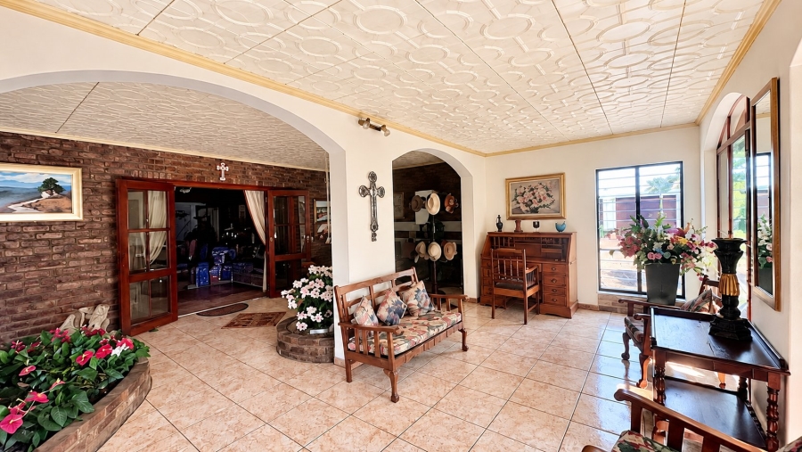 Commercial Property for Sale in Blue Hills AH Gauteng
