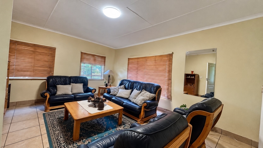 Commercial Property for Sale in Blue Hills AH Gauteng