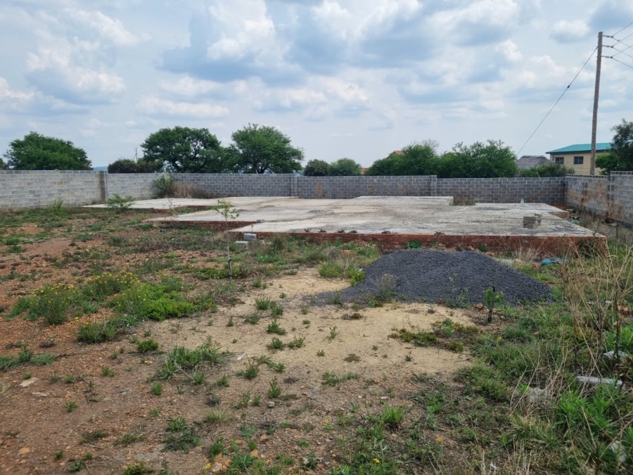  Bedroom Property for Sale in Vaaloewer Gauteng