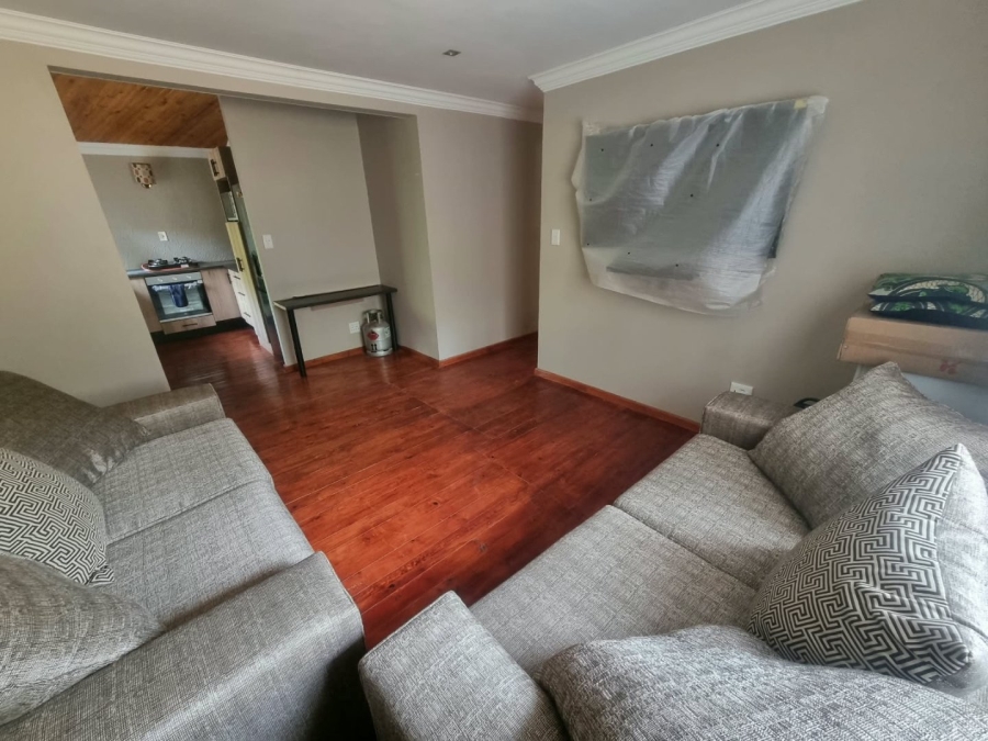 3 Bedroom Property for Sale in Vaaloewer Gauteng
