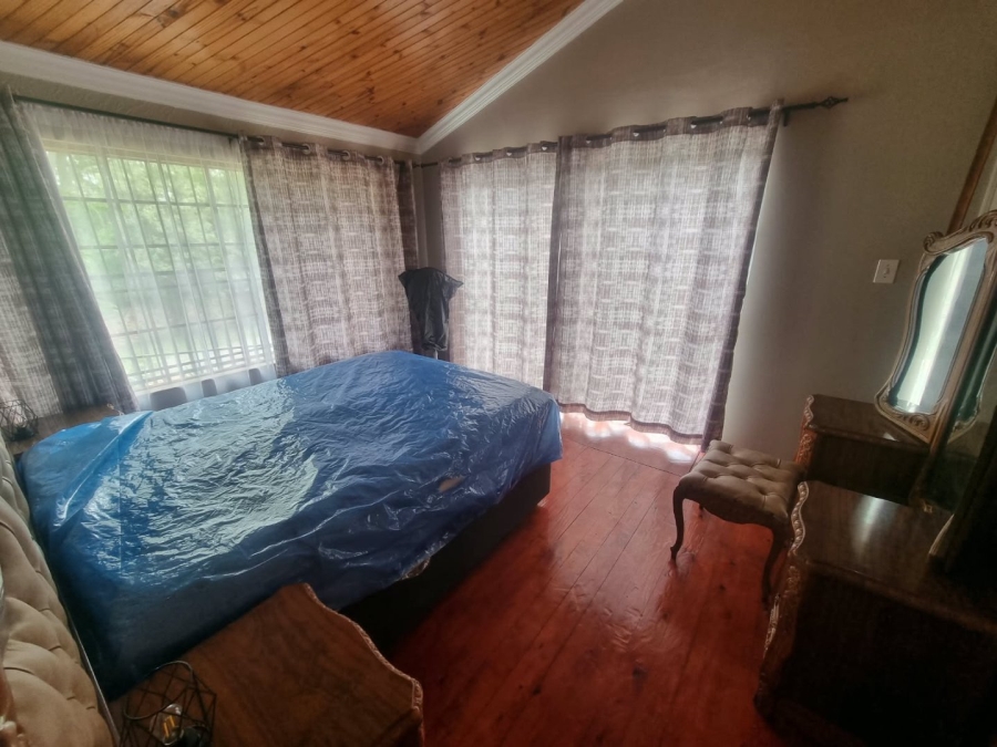 3 Bedroom Property for Sale in Vaaloewer Gauteng