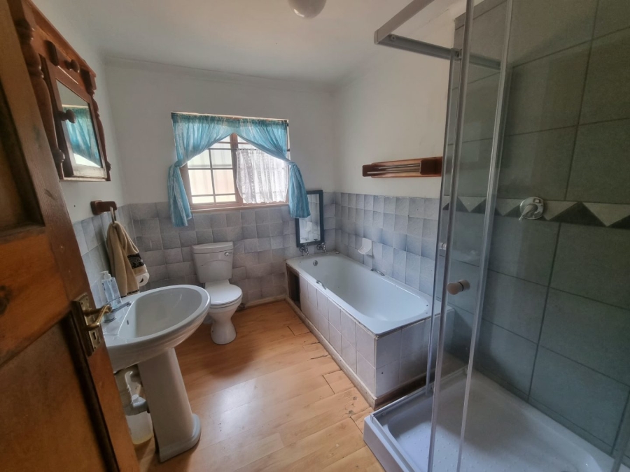 3 Bedroom Property for Sale in Vaaloewer Gauteng
