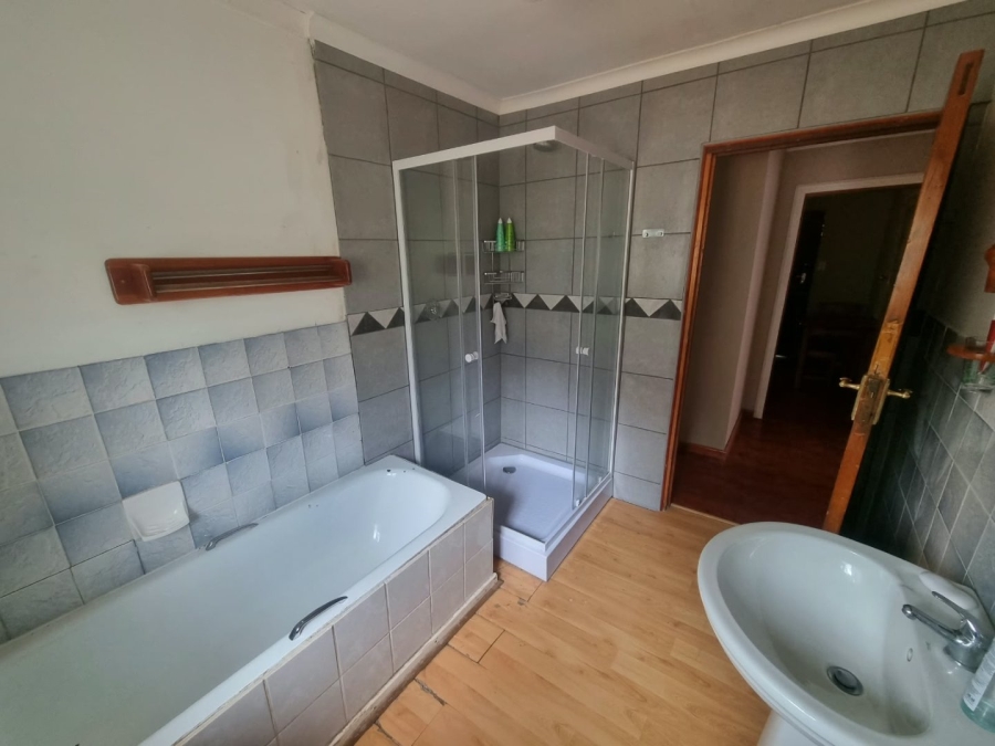 3 Bedroom Property for Sale in Vaaloewer Gauteng