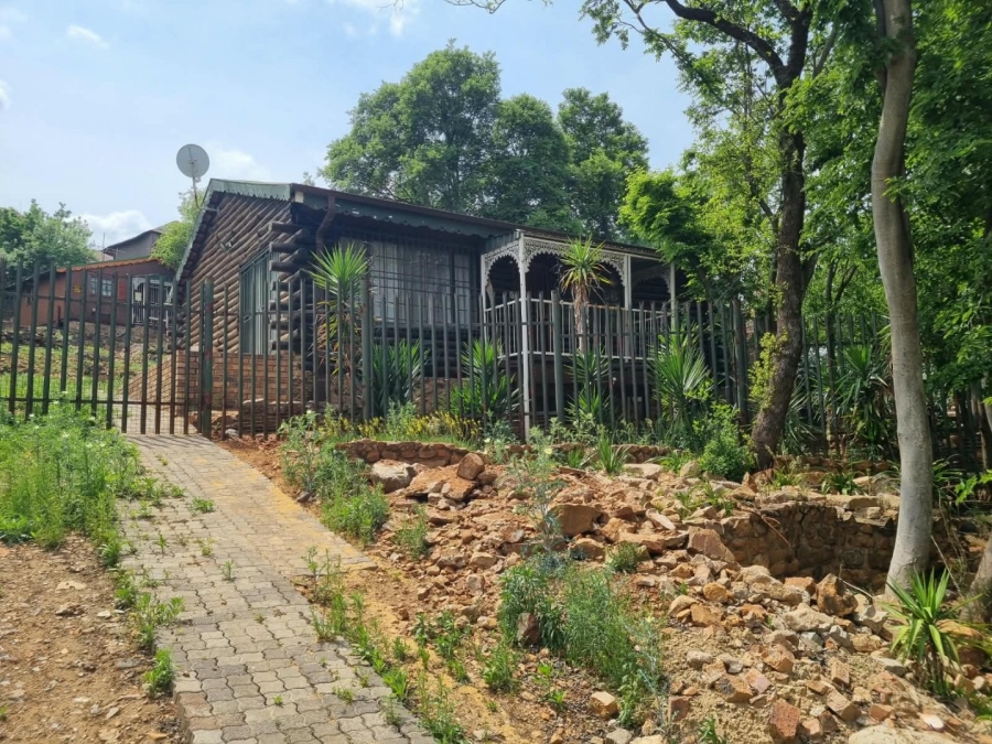 3 Bedroom Property for Sale in Vaaloewer Gauteng