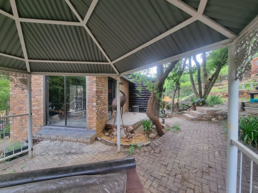 3 Bedroom Property for Sale in Vaaloewer Gauteng